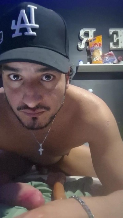 Isain3 live cam on Cam4