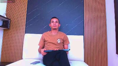 Isak_Berekoa live cam on Cam4