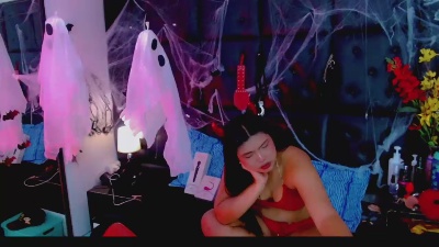 Isalombardi live cam on Cam4