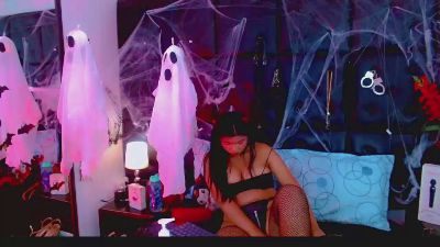 Isalombardi live cam on Cam4