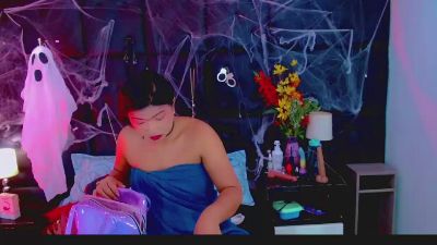 Isalombardi live cam on Cam4