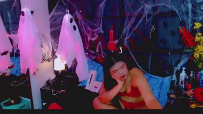 Isalombardi live cam on Cam4
