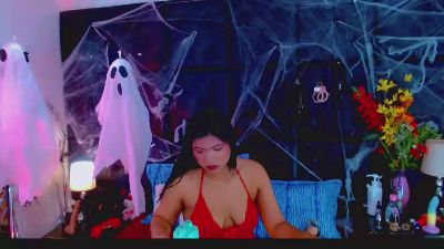 Isalombardi live cam on Cam4