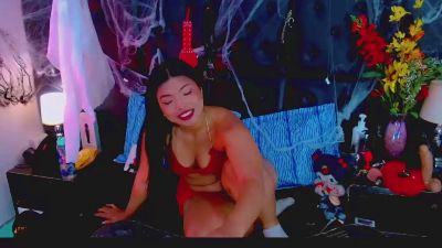 Isalombardi live cam on Cam4
