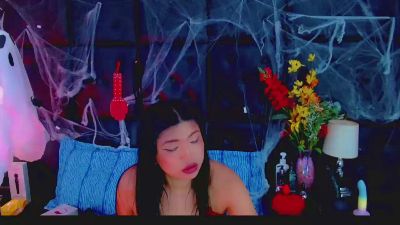 Isalombardi live cam on Cam4
