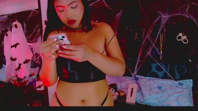 Isalombardi live cam on Cam4