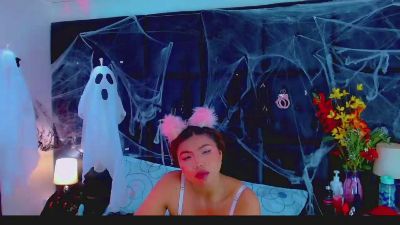 Isalombardi live cam on Cam4