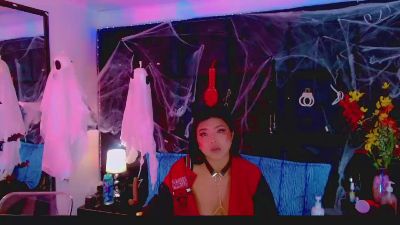 Isalombardi live cam on Cam4
