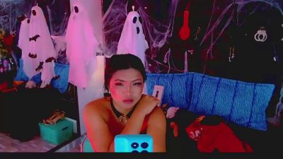 Isalombardi live cam on Cam4