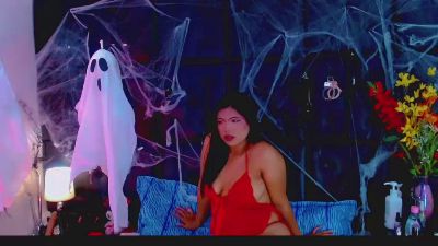 Isalombardi live cam on Cam4