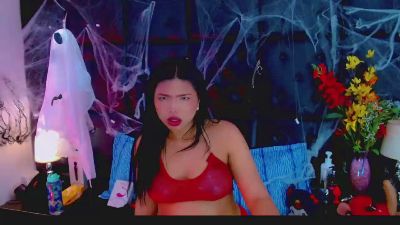 Isalombardi live cam on Cam4