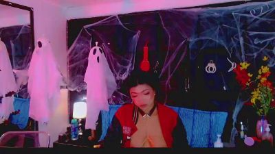 Isalombardi live cam on Cam4