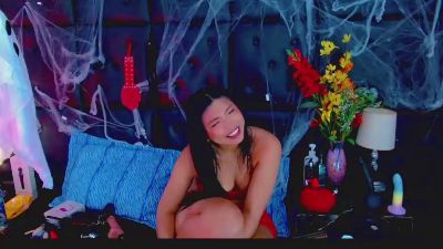 Isalombardi live cam on Cam4