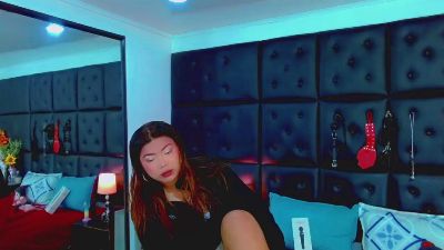 Isalombardi live cam on Cam4