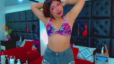 Isalombardi live cam on Cam4