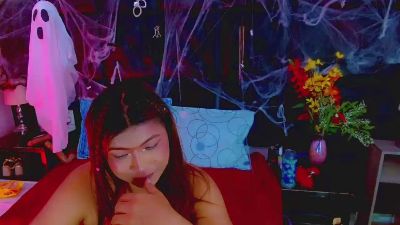 Isalombardi live cam on Cam4