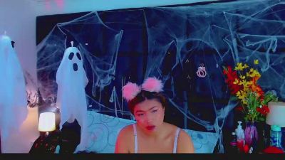 Isalombardi live cam on Cam4