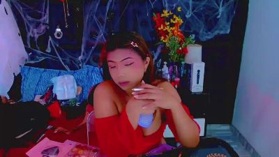 Isalombardi live cam on Cam4