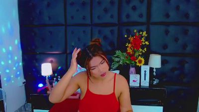 Isalombardi live cam on Cam4