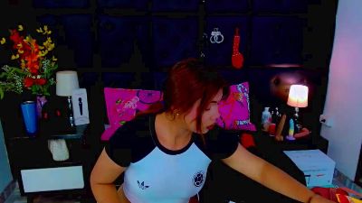 Isalombardi live cam on Cam4