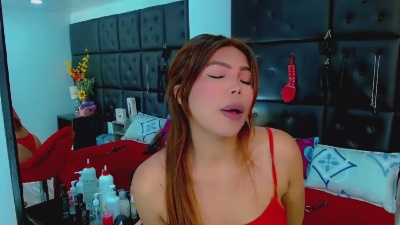 Isalombardi live cam on Cam4
