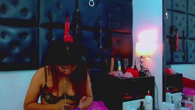 Isalombardi live cam on Cam4