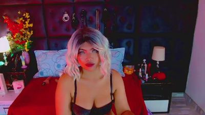 Isalombardi live cam on Cam4
