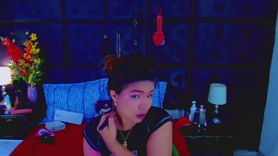 Isalombardi live cam on Cam4