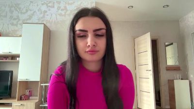 IselaYonan live cam on Cam4