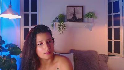Isis2022 live cam on Cam4