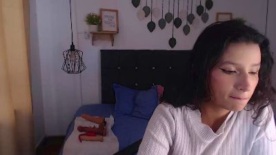 Isis2022 live cam on Cam4