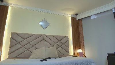 IsisRosee live cam on Cam4