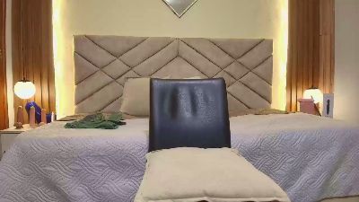 IsisRosee live cam on Cam4