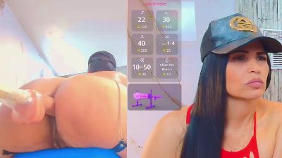 Isis_car0lina live cam on Cam4