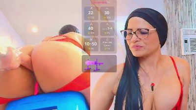 Isis_car0lina live cam on Cam4
