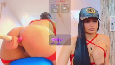 Isis_car0lina live cam on Cam4