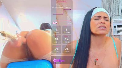 Isis_car0lina live cam on Cam4