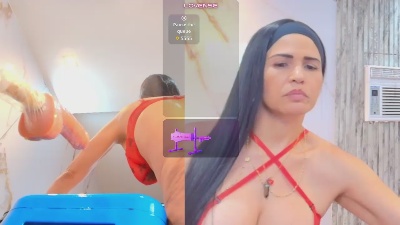 Isis_car0lina live cam on Cam4
