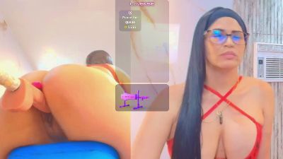 Isis_car0lina live cam on Cam4