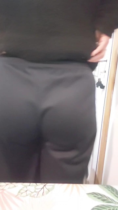 Isismilf live cam on Cam4
