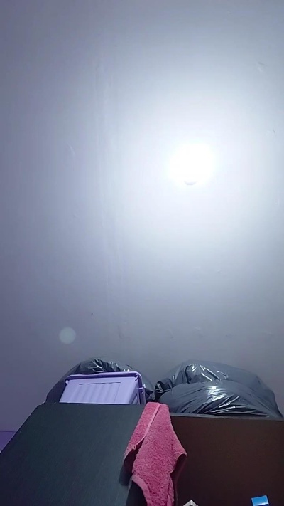 Isismilf live cam on Cam4