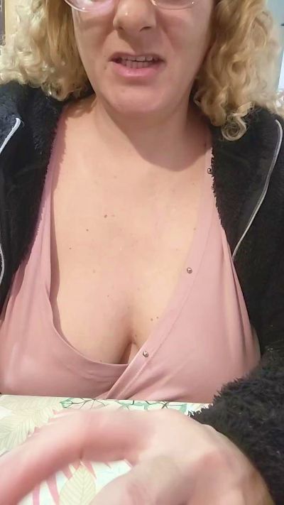 Isismilf live cam on Cam4