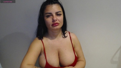 Issabella18 live cam on Cam4