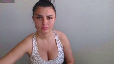 Issabella18 live cam on Cam4
