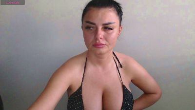 Issabella18 live cam on Cam4