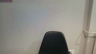 Issabella18 live cam on Cam4