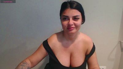 Issabella18 live cam on Cam4