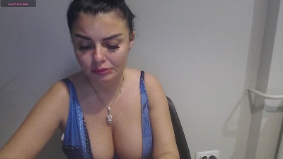 Issabella18 live cam on Cam4