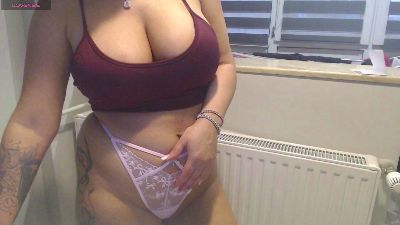 Issabella18 live cam on Cam4