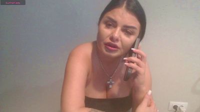 Issabella18 live cam on Cam4